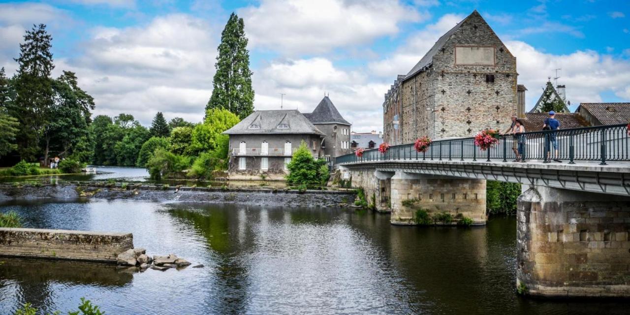 Maison Au Coeur De La Petite Cite De Caractere Malestroit Kültér fotó